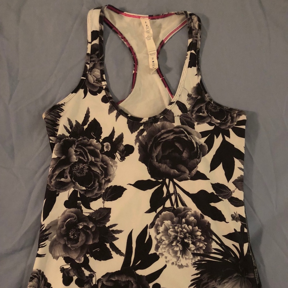 Lululemon Tank Top, Size 8
